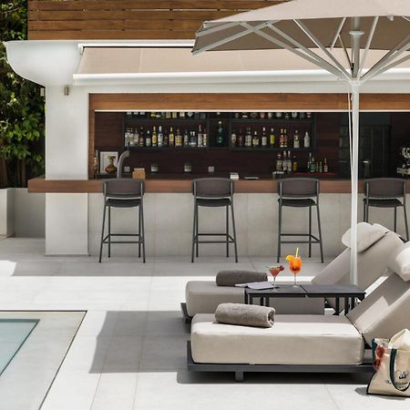 Blazer Suites Hotel Athena Bagian luar foto