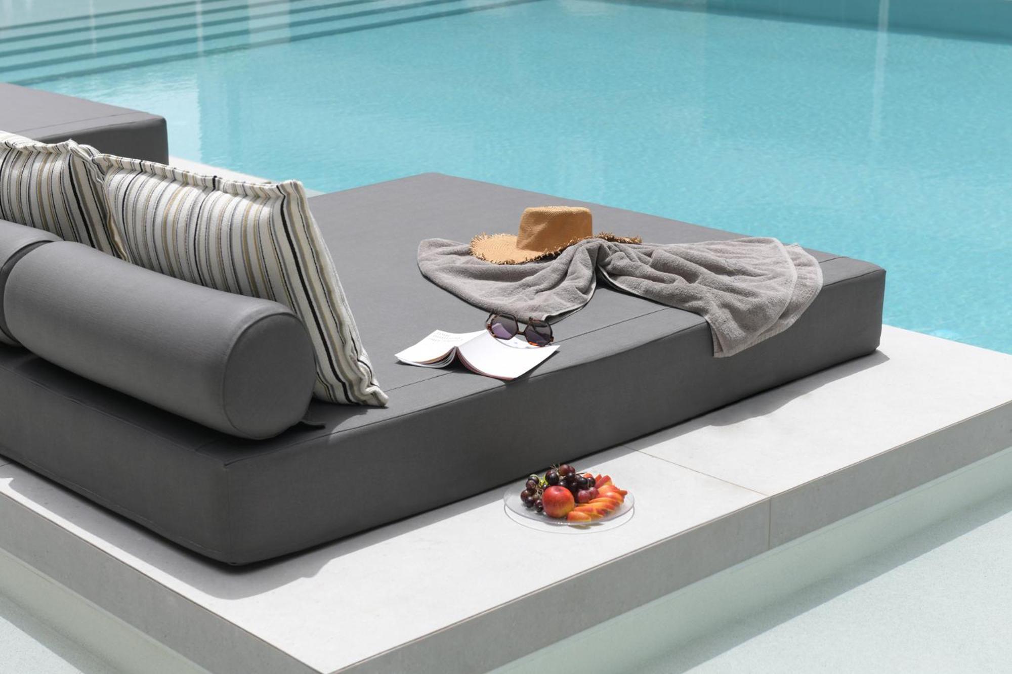 Blazer Suites Hotel Athena Bagian luar foto